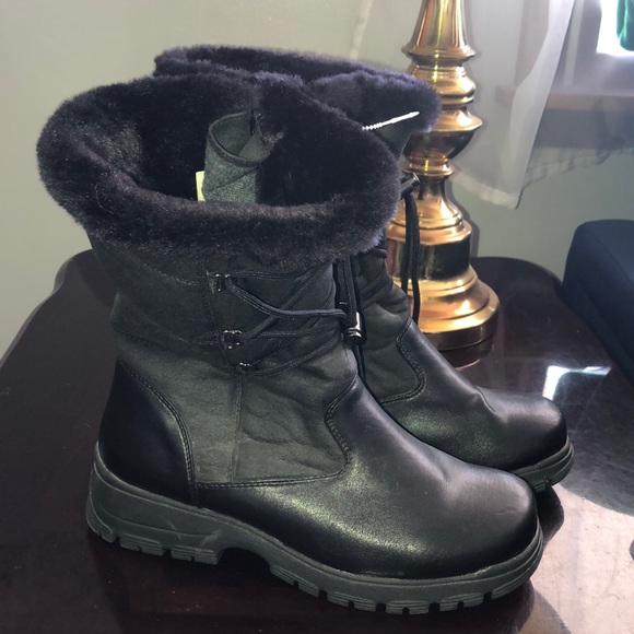 Weathermates Women’s Black Winter Boots. Size 7 - Picture 3 of 8